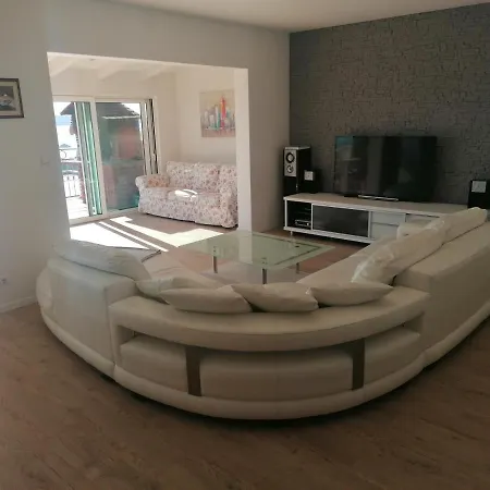 Divine View Apartment *